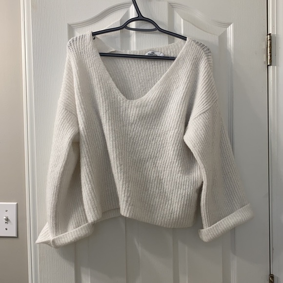 NA-KD Sweater - Picture 2 of 2